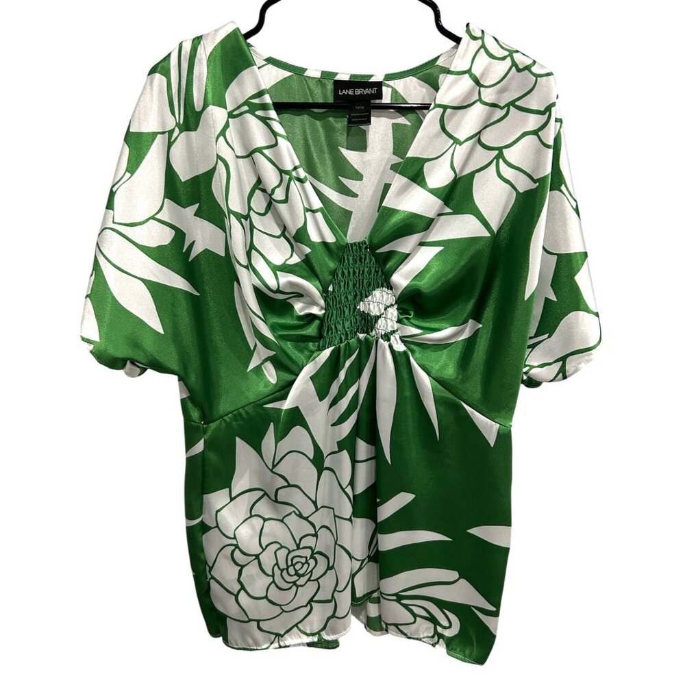 Lane Bryant Green White Floral Top Gathered Front Design Size 14 Blouse